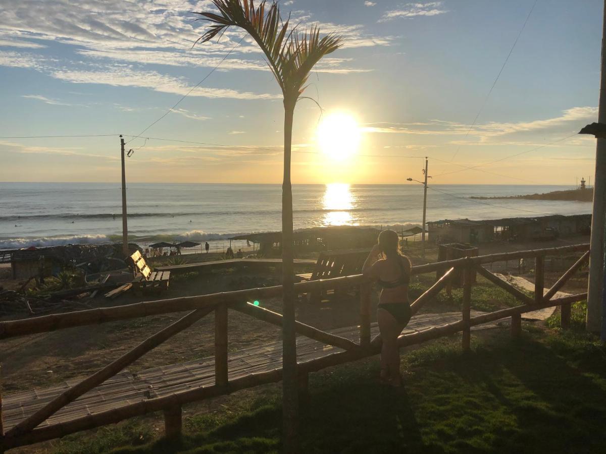 ホテル Free Spirit Ecuador, Puerto Engabao エクステリア 写真