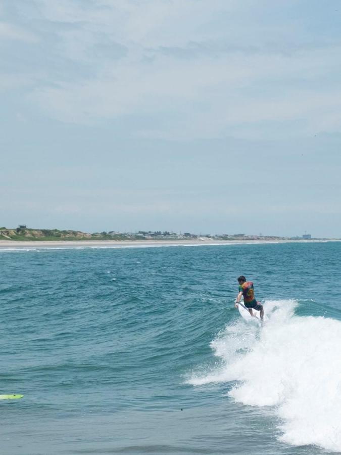 ホテル Free Spirit Ecuador, Puerto Engabao エクステリア 写真