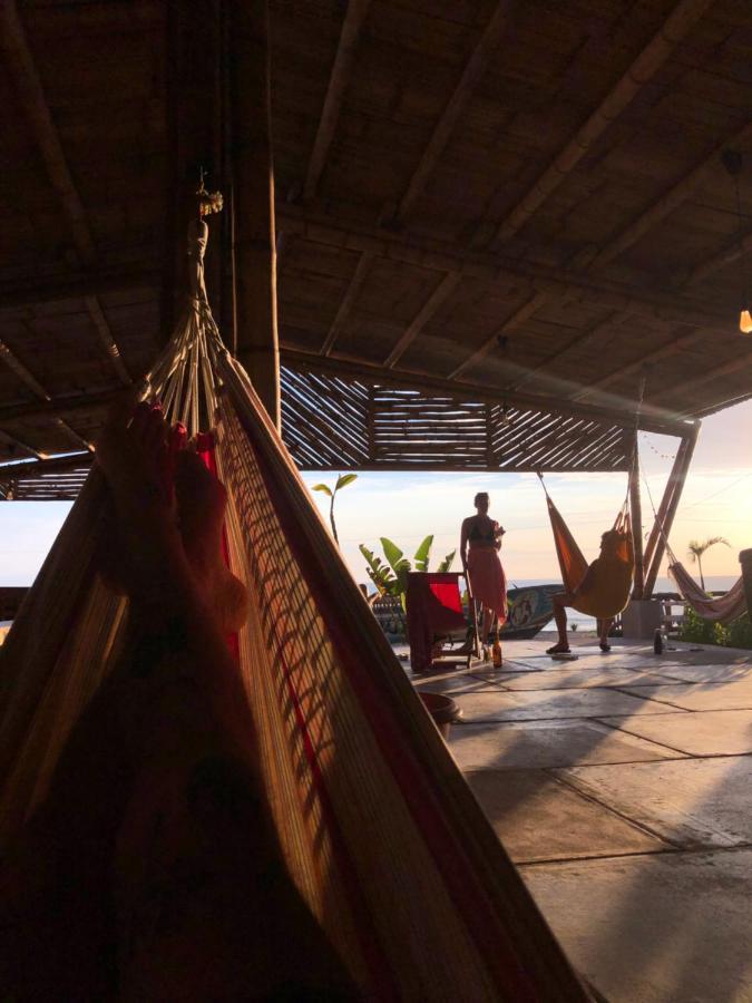 ホテル Free Spirit Ecuador, Puerto Engabao エクステリア 写真