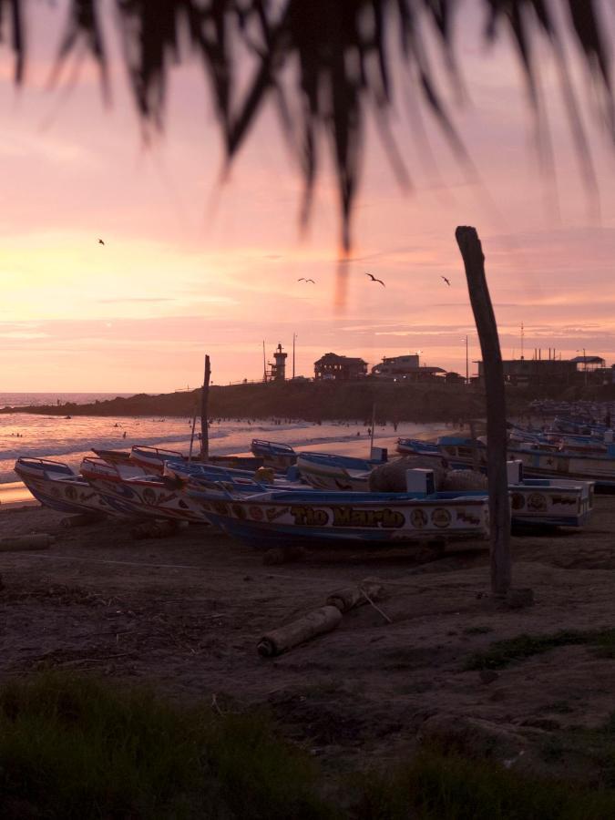 ホテル Free Spirit Ecuador, Puerto Engabao エクステリア 写真