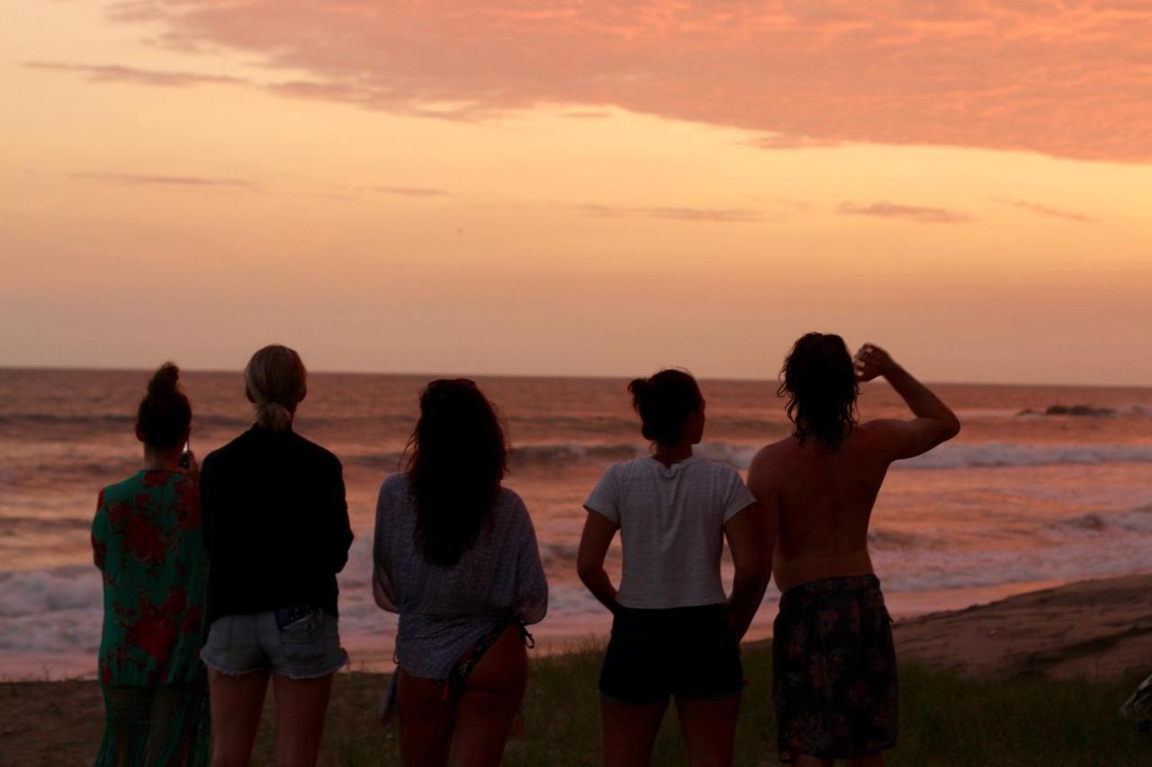 ホテル Free Spirit Ecuador, Puerto Engabao エクステリア 写真